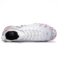 Chaussures de football et de futsal professionnelles unisexes pour l'extérieur, personnalisables, avec empeigne en PU et doublure en mesh, collection printemps-été, directement de l'usine