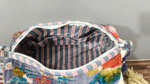 Juego de 3 Bolsas de Aseo Acolchadas de Terciopelo con Estampado Floral de Algodón Indio - Product Image 3
