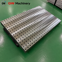 Table de soudage 3D en fonte à grande capacité, plateforme de gabarit de soudage flexible nitrurée pour pièces métalliques lourdes
