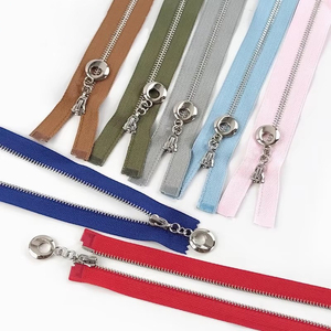 <span class=keywords><strong>Fermeture</strong></span> <span class=keywords><strong>éclair</strong></span> en métal couleur argent brillant à extrémité ouverte en forme de Y 15 <span class=keywords><strong>CM</strong></span> 18 <span class=keywords><strong>CM</strong></span> 20 <span class=keywords><strong>CM</strong></span> 25 <span class=keywords><strong>CM</strong></span> 30 <span class=keywords><strong>CM</strong></span> 40 <span class=keywords><strong>CM</strong></span> 50 <span class=keywords><strong>CM</strong></span> 60 <span class=keywords><strong>CM</strong></span> <span class=keywords><strong>70</strong></span> <span class=keywords><strong>CM</strong></span> <span class=keywords><strong>pour</strong></span> sac - Product Image 1