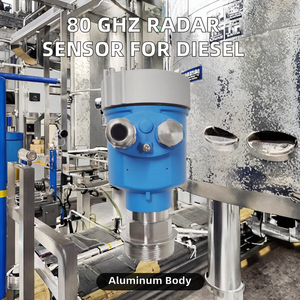 Capteur de niveau radar 80 GHz avec une précision de 1 % et une construction en alliage d'aluminium pour réservoir de carburant diesel - Product Image 2