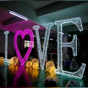 Lumières LED personnalisées en forme de lettres, décoration lumineuse de Noël avec nom, affichage pour la maison et les fêtes - Product Image 1