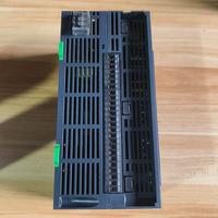Controlador Lógico Programable (PLC) Avanzado TM241CE40R con Ethernet para Control de Movimiento de Máquinas