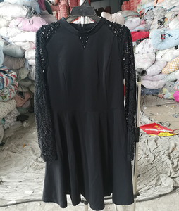 Robe Tops T-shirt <span class=keywords><strong>Vendre</strong></span> des vêtements pour femmes en stock à bas prix balles de vêtements d'occasion balles de femmes vêtements d'occasion mixtes - Product Image 4