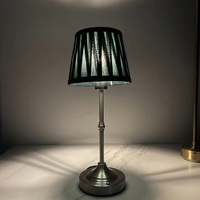 Lampe de table Senya-Pro Classic avec abat-jour en tissu, tactile, à intensité variable, rechargeable par USB, sans fil, lumière LED de nuit pour chambre à coucher, chevet, hôtel