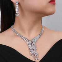 Ensemble collier et boucles d'oreilles de haute qualité à motif léopard, zircon cubique unique, accessoire de fête parfait pour femmes, en cuivre - CN11216