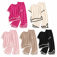 Prix de gros direct usine Ensemble deux pièces pour femme : Haut en maille imprimé à manches courtes et coupe ample, et pantalon large taille haute