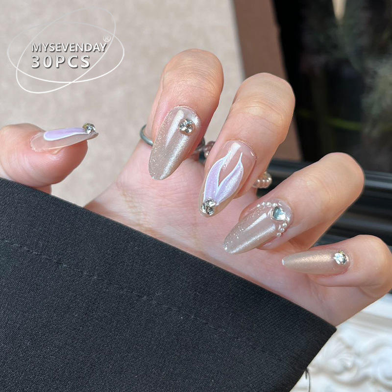 1533ผีเสื้อกระพือเล็บสวมใส่30ชิ้นกล่อง