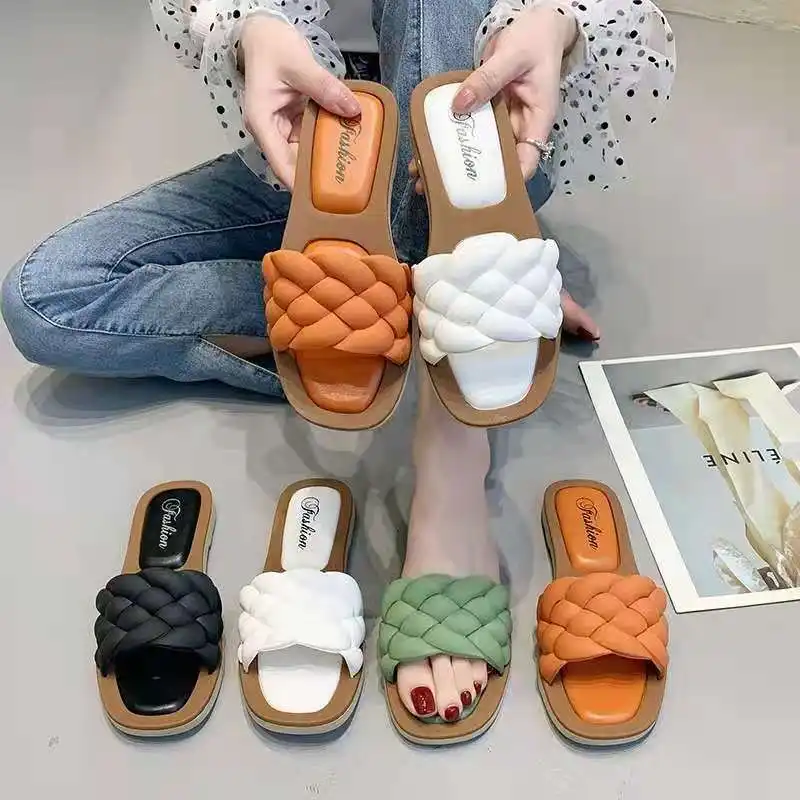 Summer new style small fresh outside wear beach woven fashion flat slipper women 2022 slippers designer slippers