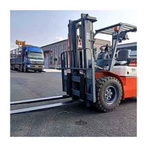 Ce Epa Diesel Portable Farm Use All Terrain Forklift Mini Armazém Caminhão com Frete Grátis Preço Competitivo De Fornecedor - Product Image 1