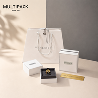 Boîte à bagues carrée en flanelle blanche simple avec logo personnalisé, double porte, avec boîte extérieure en papier pour bijoux, vente en gros