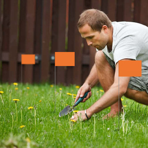 เสาธงลวดเหล็กพิมพ์ลายซิลค์สกรีนพิมพ์ลายผ้าพีวีซีสีเหลืองแบบสั่งทำได้ - Product Image 1