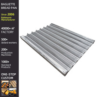 Plaque de cuisson perforée pour baguettes en alliage d'aluminium 1,0 mm, 7 rangées, pour pain français, taille personnalisée, pour four de boulangerie commerciale