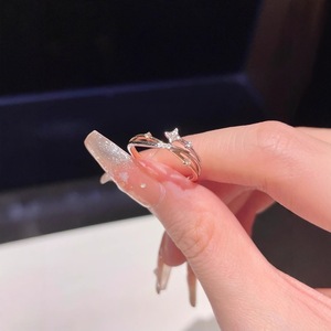 Bague étoile en zircon de style japonais et coréen pour femmes, luxe léger et tendance, ouverture étoile à quatre branches, réglable - Product Image 2