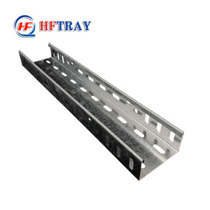 Chemin de câbles perforé sous le plancher en acier inoxydable 300mm personnalisé 304 pour les environnements difficiles des plantes chimiques - Product Image 1