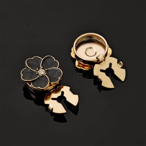 Luxury Floral Pearl Flower Butterfly <b>Button</b> Clip Metal Decorative <b>Button</b> Cover With Rhinestones And Pearls For Women Clothing - Product Image 6