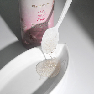 Gel de Ducha Exfoliante Botánico, Jabón Corporal Natural con Infusión de Plantas, con Partículas Exfoliantes Suaves, Gel de Baño Hidratante y Refrescante - Product Image 4