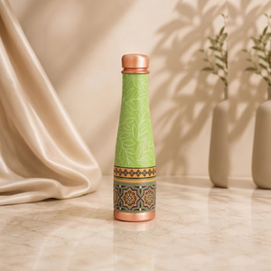 Bouteille d'eau en cuivre pur de qualité supérieure, motif feuille verte, faite à la main, réutilisable, gourde de voyage, logo personnalisé, vente en gros, usine - Product Image 1