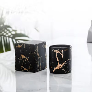 Bougie parfumée en cire de soja de luxe en céramique marbrée, marque privée, avec parfums personnalisés et logo, pour la décoration intérieure et les cadeaux. - Product Image 4