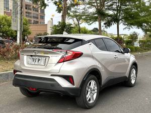 <span class=keywords><strong>Toyota</strong></span> C-HR 2.0L CVT Automatique 2020, SUV compact, intérieur confortable, vente flash, véhicule familial 5 places - Product Image 4