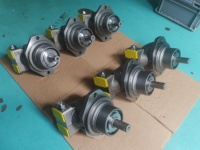F1-25 F1-41 F1-51 F1-61 F1-81 F1-101 Hydraulischer Kolbenmotor F1-061-R-000 F1-081-R F1-025-R-000 Hydraulikmotor