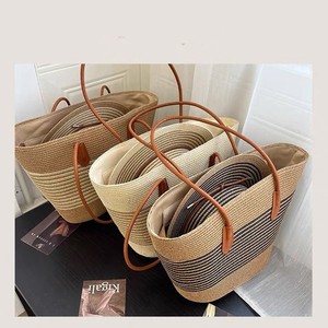 Nuova Borsa Estiva a Tracolla in Paglia a Righe con Chiusura a Cerniera, Grande Capacità, Casual ed Elegante, Borsa da Spiaggia per Donna - Product Image 1