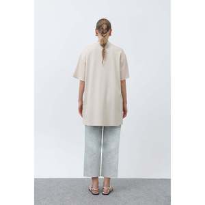 Camiseta larga holgada de punto para mujer Mango, manga regular, color beige 40009TSH - Product Image 1