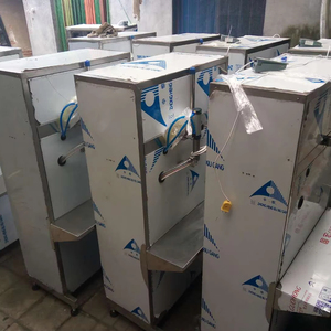 Riempitrice semi automatica/riempitrice quantitativa autofluida/attrezzatura per inscatolamento a pressione pasta di miele - Product Image 6