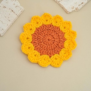 Posavasos de Ganchillo Hechos a Mano con Flores Tejidas, Posavasos para Macetas, Posavasos Decorativos Divertidos para Protección de Mesas, Decoración del Hogar - Product Image 3
