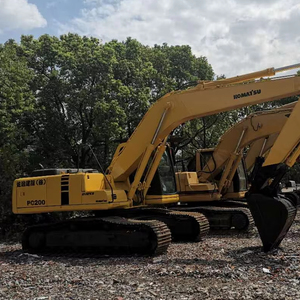 Excavatrice d'occasion, matériel de terrassement, KOMATSU PC200, à vendre - Product Image 1