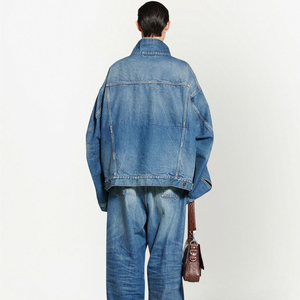 Vendita calda all'ingrosso <span class=keywords><strong>donna</strong></span> Plus Size <span class=keywords><strong>Oversize</strong></span> stile Street Casual <span class=keywords><strong>giacca</strong></span> di jeans <span class=keywords><strong>giacca</strong></span> di jeans allentata - Product Image 3