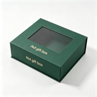 Boîte rigide blanche à couvercle rabattable avec fenêtre pour chocolats, fermeture magnétique et séparateurs personnalisés à l'intérieur