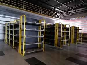 Vente en gros de rayonnages de stockage Étagères de présentation en métal robustes pour les hôpitaux, les supermarchés et les magasins - Product Image 4