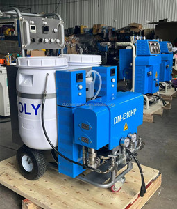 Máquina de aislamiento de espuma en aerosol de <span class=keywords><strong>poliuretano</strong></span> y poliurea PU Rig Sprayer Reactor <span class=keywords><strong>con</strong></span> barril químico - Product Image 3