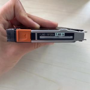 D4-2SFXL2-7680 Exx 7.68TB 2.5 "10K 12G SFF SAS 256MB 캐시 서버용 솔리드 스테이트 드라이브 SSD - Product Image 4