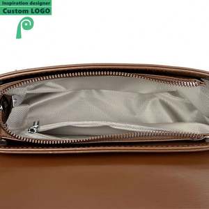 กระเป๋าสะพายข้างผู้หญิง ดีไซน์เรียบหรู สไตล์สะพายใต้แขน พร้อมซับใน PU ลายเท็กซ์เจอร์  กระเป๋าสะพายไหล่อเนกประสงค์สำหรับฤดูใบไม้ผลิ - Product Image 4