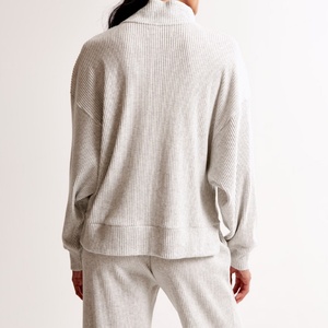 Sweat-shirt à capuche Lounge en molleton brossé, demi-zip, confortable, coupe courte, col montant, haute qualité - Product Image 5