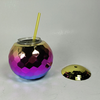 Tasse à cocktail sphérique en argent avec couvercle et paille scintillante pour bouteille à thé boule pour fêtes et verres