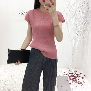 Vente flash : Haut <span class=keywords><strong>court</strong></span> plissé <span class=keywords><strong>blanc</strong></span> à col rond et manches courtes pour <span class=keywords><strong>femme</strong></span>, idéal pour le printemps et l'été, style simple et décontracté - Product Image 2