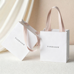 Kundenspezifische Luxus-Geschenk-Papiertragetaschen mit eigenem Logo im Großhandel – Verpackung für Kleidung und Kleinunternehmen - Product Image 2