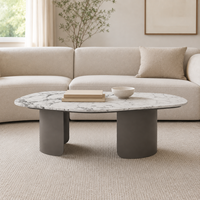 Table basse moderne de grande taille, de forme irrégulière, avec plateau en marbre véritable blanc et base en fer peint