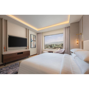 Courtyard by Marriott Luxus-Hotel Schlafzimmer-Set Foshan Hotelmöbel Metall-Schlafzimmermöbel Bettgestell im Angebot - Product Image 2