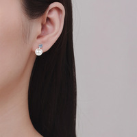 Boucles d'oreilles tendance en argent sterling 925 avec perle d'eau douce de 8-9 mm et moissanite taille ronde de 0,3 ct, certifiées GRA, pour femmes