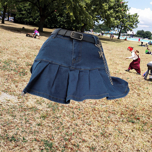 Minifalda Vaquera Plisada de Moda para Mujer 2024, Estilo Vintage Lavado, Color Sólido, Media Falda, Moda Casual Europea y Americana - Product Image 3