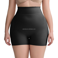 Shorts sculptants taille haute pour grandes tailles, avec rembourrage en éponge non amovible pour le volume et le rehaussement des fesses, effet froncé
