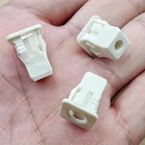 Clips de fixation de pare-chocs Smooth Sailing K469 pour Skoda Superb Fabia Rapid Octavia avant et arrière - Product Image 1