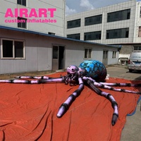 Décoration de maison d'Halloween mettant en vedette un ballon gonflable terrifiant d'araignées toxiques