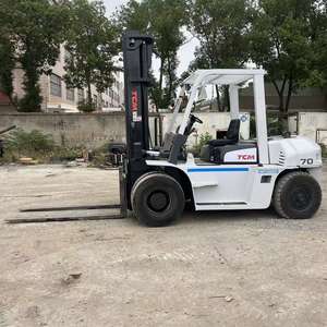 Montacargas TCM FD70Z8 de segunda mano fabricados en Japón, con motor Isuzu, horquillas laterales de 4m, 5m, 6m, capacidad de elevación de 7T, equipos usados de fábrica. - Product Image 3