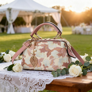 Bolsos de Hombro Cruzados de Gran Capacidad con Bordado de Moda 2026 para Mujer, con Diseño Simple de Cierre de Cremallera y Cadena - Product Image 1