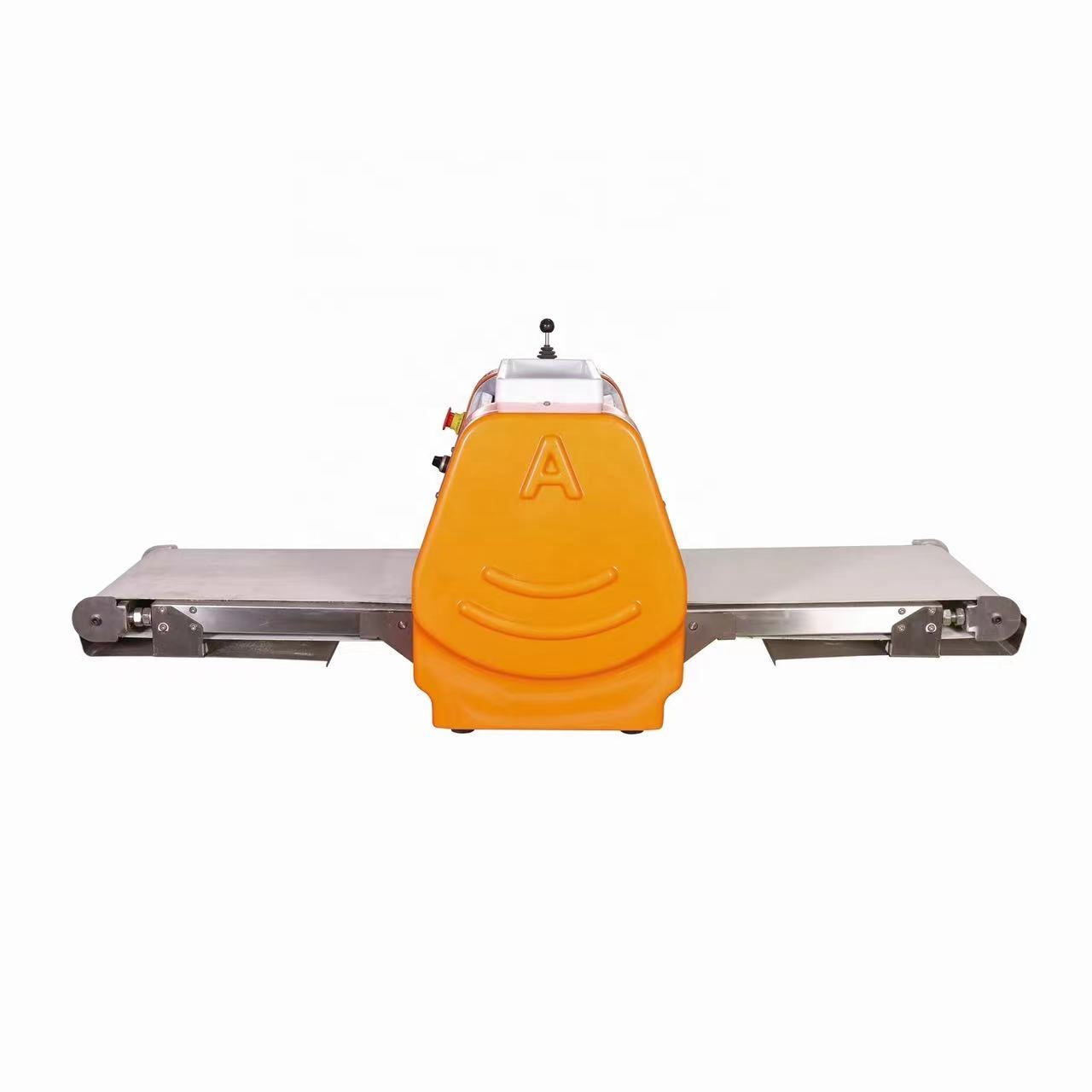 New Stainless Steel Electric Reversible Dough Sheeter for Croissant & Cake Bakery Machine Used for Wheat & Flour